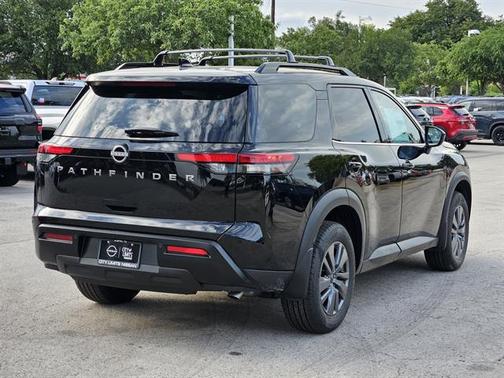 Super Black 2026 Nissan Pathfinder SV