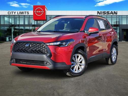 2024 Toyota Corolla Cross LE