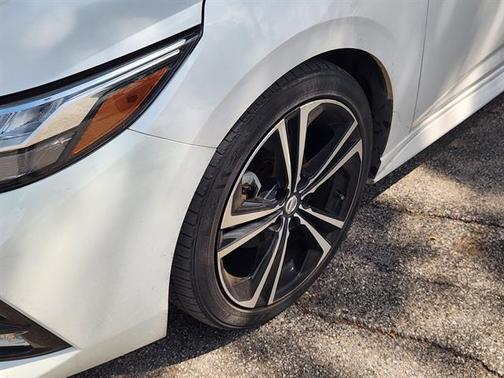 Aspen White Tricoat 2021 Nissan Sentra SR