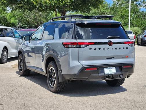 Boulder Gray Pearl/Super Black 2026 Nissan Pathfinder Rock Creek