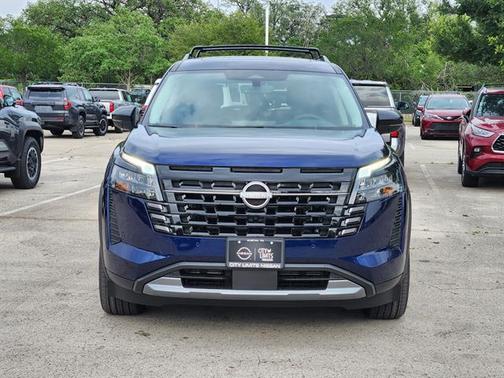 Deep Ocean Blue Pearl 2026 Nissan Pathfinder SL