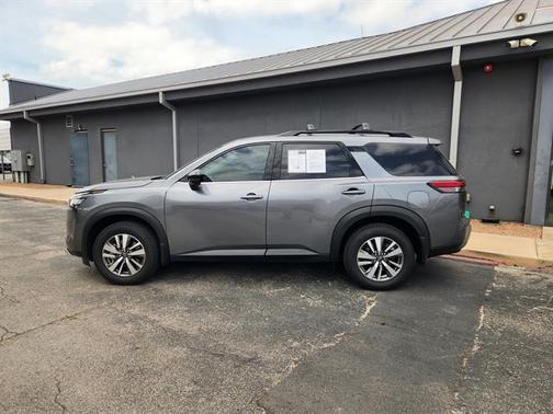 Gun Metallic 2026 Nissan Pathfinder SL