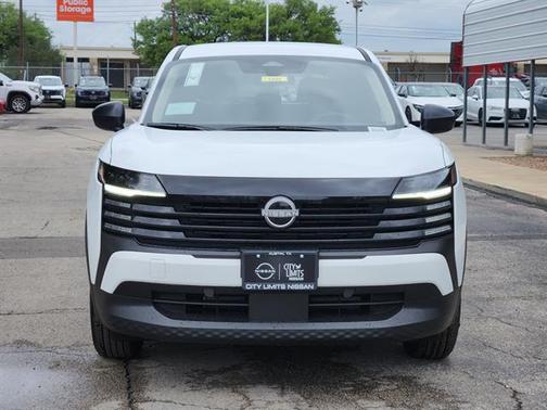 Fresh Powder 2026 Nissan Kicks S