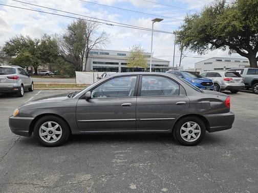2003 Kia Spectra Base
