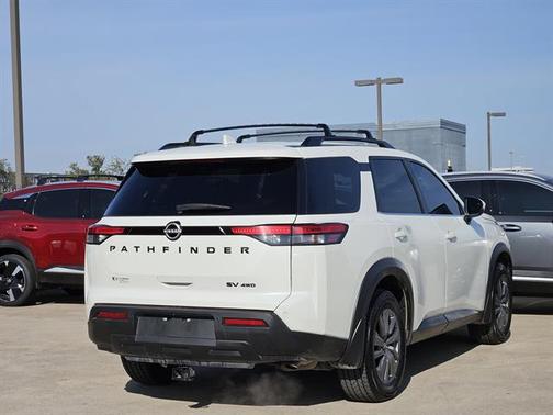 2022 Nissan Pathfinder SV 4WD