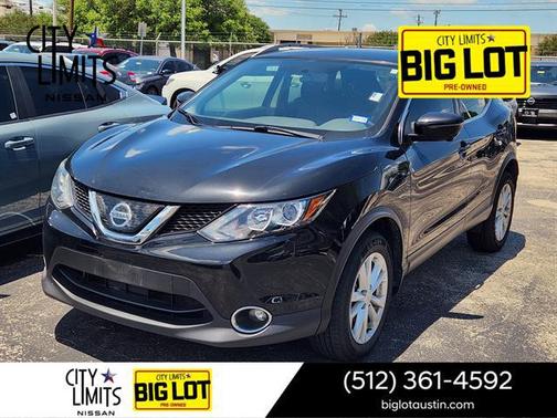 Magnetic Black 2018 Nissan Rogue Sport SV