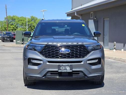 Carbonized Gray Metallic 2023 Ford Explorer ST-Line