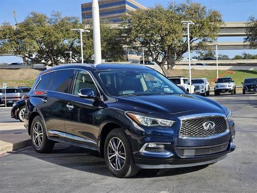 2017 INFINITI QX60 Base