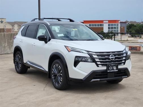 Everest White Pearl/Super Black 2026 Nissan Rogue Platinum