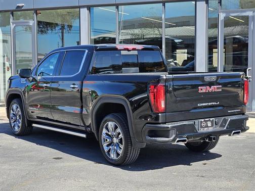 Onyx Black 2023 GMC Sierra 1500 Denali