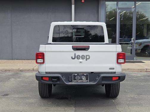 2023 Jeep Gladiator Overland