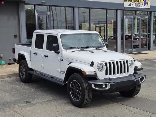 2023 Jeep Gladiator Overland