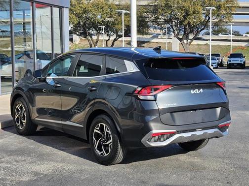 2024 Kia Sportage LX