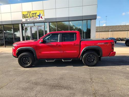 Red Alert 2022 Nissan Frontier PRO-4X