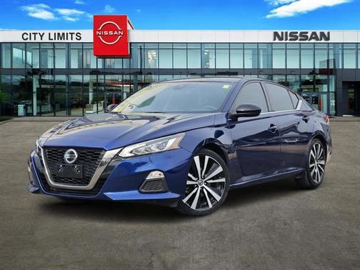 2022 Nissan Altima SR FWD