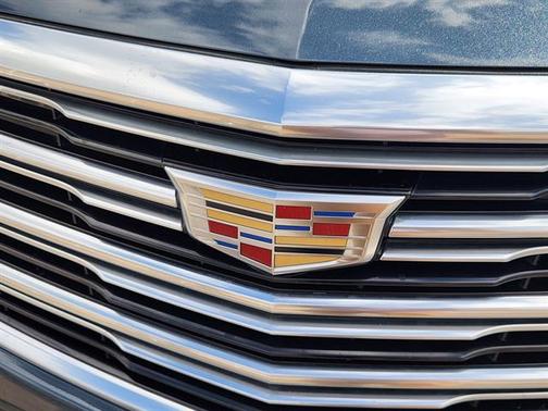 Shadow Metallic 2019 Cadillac XT5 Luxury