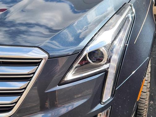 Shadow Metallic 2019 Cadillac XT5 Luxury
