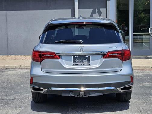 Lunar Silver Metallic 2017 Acura MDX 3.5L w/Technology Package