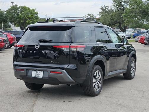 Super Black 2026 Nissan Pathfinder SL