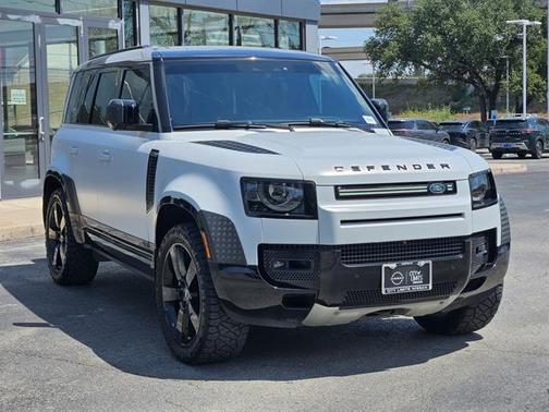 2022 Land Rover Defender 110 V8
