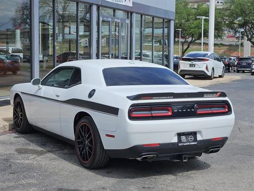 Bright White Clearcoat 2016 Dodge Challenger R/T
