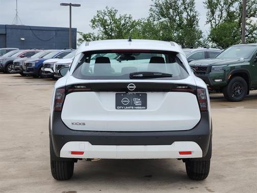 Fresh Powder 2026 Nissan Kicks S