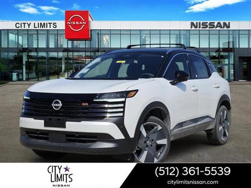 Aspen White Tricoat/Super Black 2026 Nissan Kicks SR