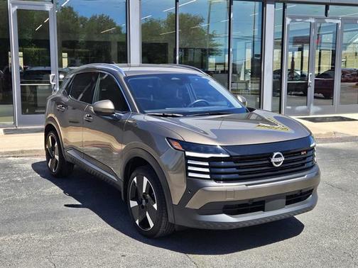 Canyon Bronze Metallic 2025 Nissan Kicks SR