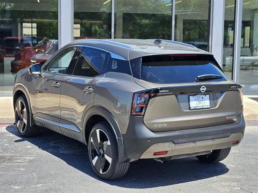 Canyon Bronze Metallic 2025 Nissan Kicks SR