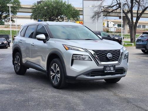 Brilliant Silver Metallic 2022 Nissan Rogue SV