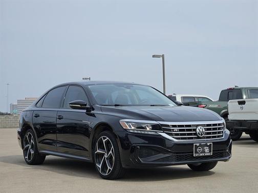 2020 Volkswagen Passat 2.0T R-Line