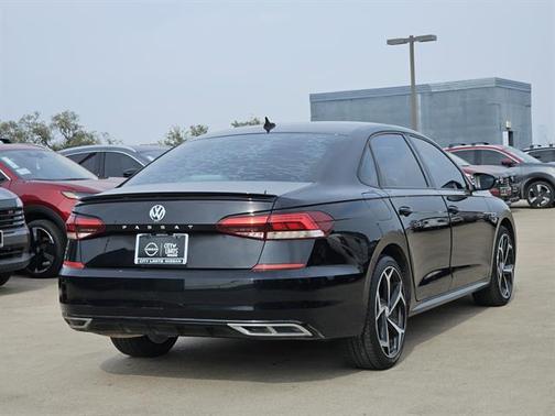 2020 Volkswagen Passat 2.0T R-Line