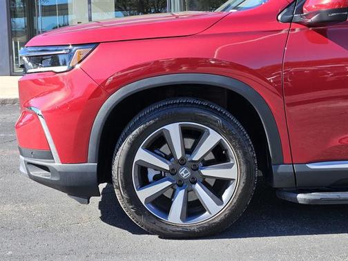 2024 Honda Pilot Touring 8-Passenger