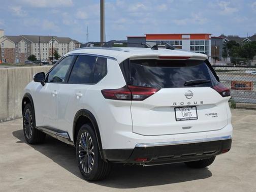 Everest White Pearl Tricoat 2026 Nissan Rogue Platinum