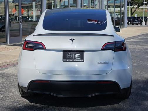 2023 Tesla Model Y Performance Dual Motor All-Wheel Drive