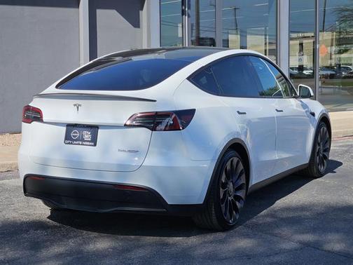 2023 Tesla Model Y Performance Dual Motor All-Wheel Drive