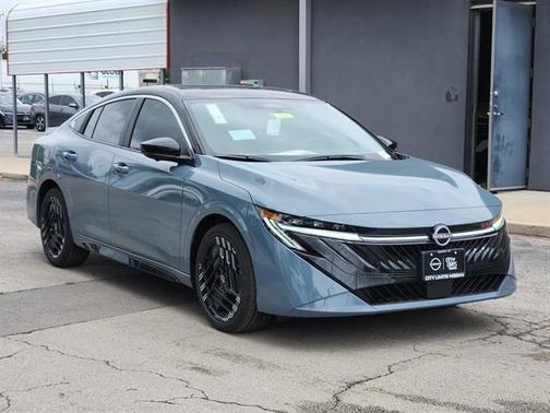 Atlantic Gray Metallic/Super Black 2026 Nissan Sentra SR