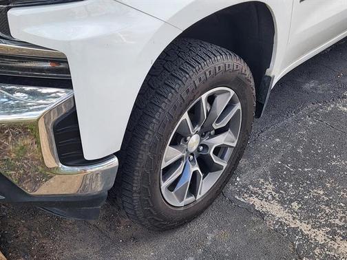 Summit White 2021 Chevrolet Silverado 1500 LT