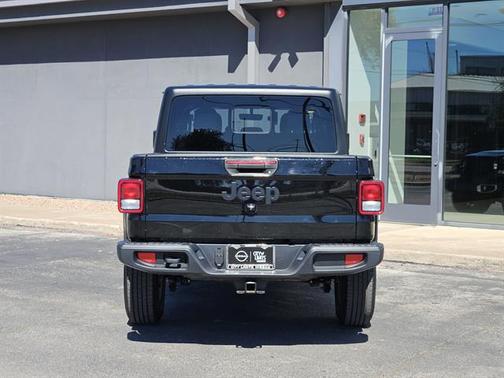 2023 Jeep Gladiator Sport S