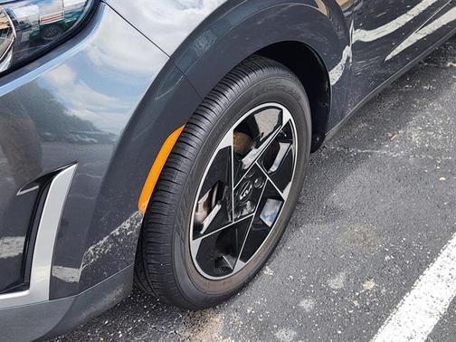 Gravity Gray 2023 Kia Soul EX