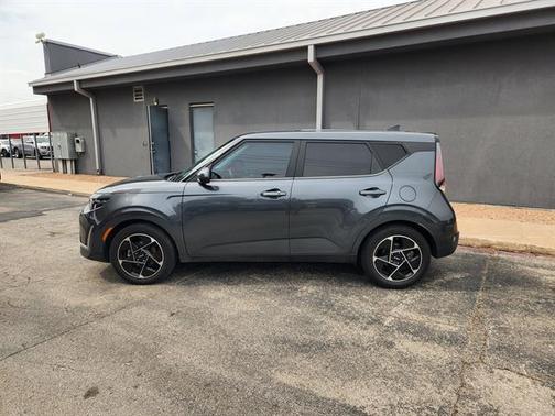 Gravity Gray 2023 Kia Soul EX