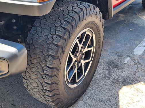 Firecracker Red Clearcoat 2025 Jeep Wrangler Rubicon