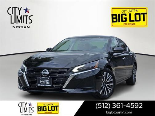 Super Black 2025 Nissan Altima 2.5 SV