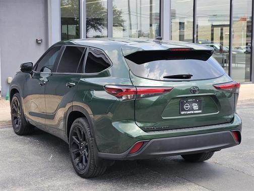 Cypress 2024 Toyota Highlander LE