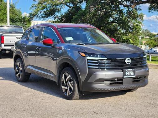 Gun Metallic/Scarlet Ember Tintcoat 2026 Nissan Kicks SV