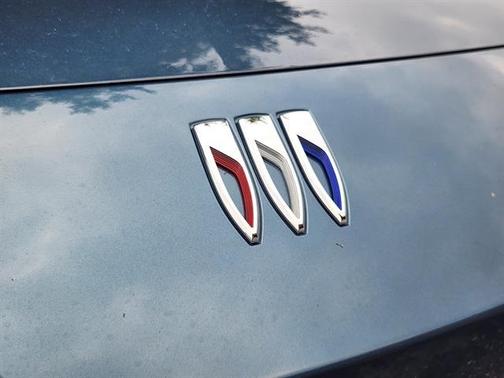 Ocean Blue Metallic 2025 Buick Envista Sport Touring FWD