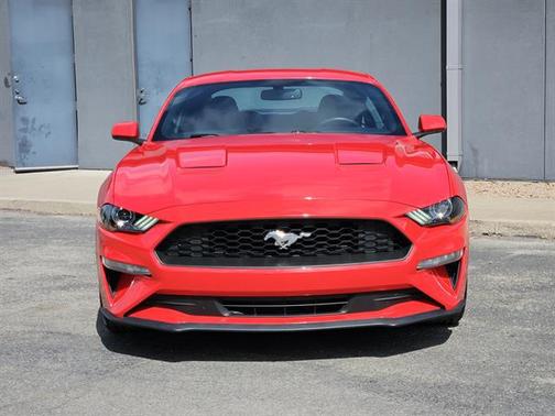 2020 Ford Mustang EcoBoost