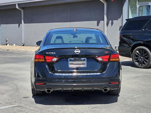 2023 Nissan Altima SR FWD