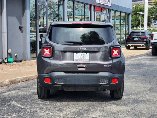 Granite Crystal Metallic Clearcoat 2018 Jeep Renegade Latitude