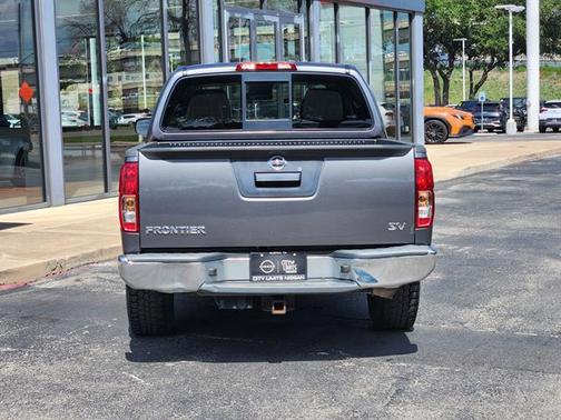 Gun Metallic 2019 Nissan Frontier SV